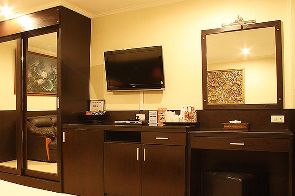 Le Cafe Royale Hotel Pattaya Ngoại thất bức ảnh
