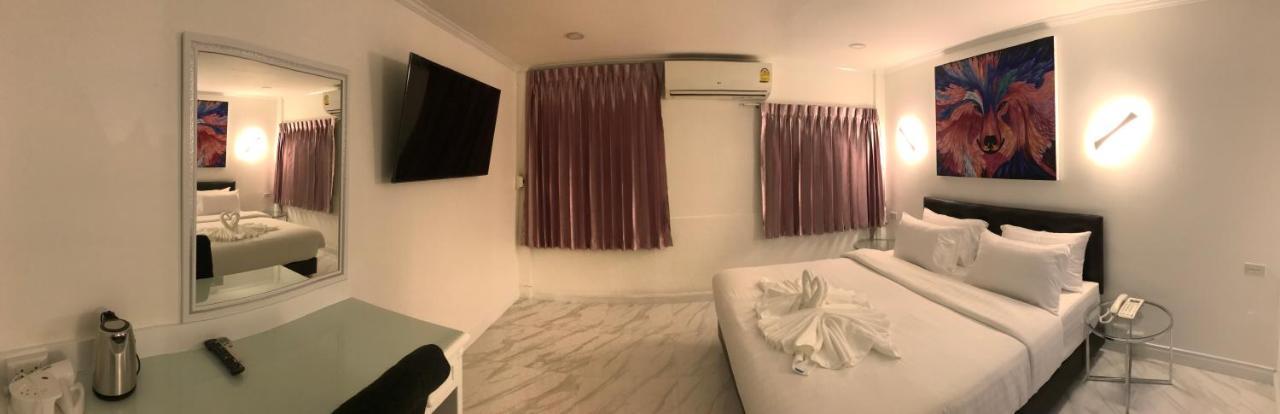 Le Cafe Royale Hotel Pattaya Ngoại thất bức ảnh