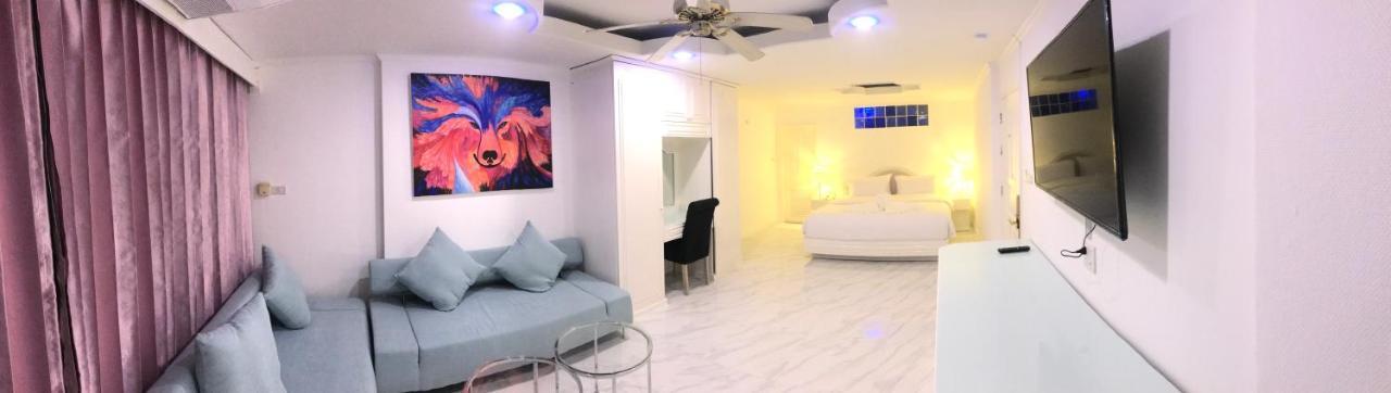 Le Cafe Royale Hotel Pattaya Ngoại thất bức ảnh