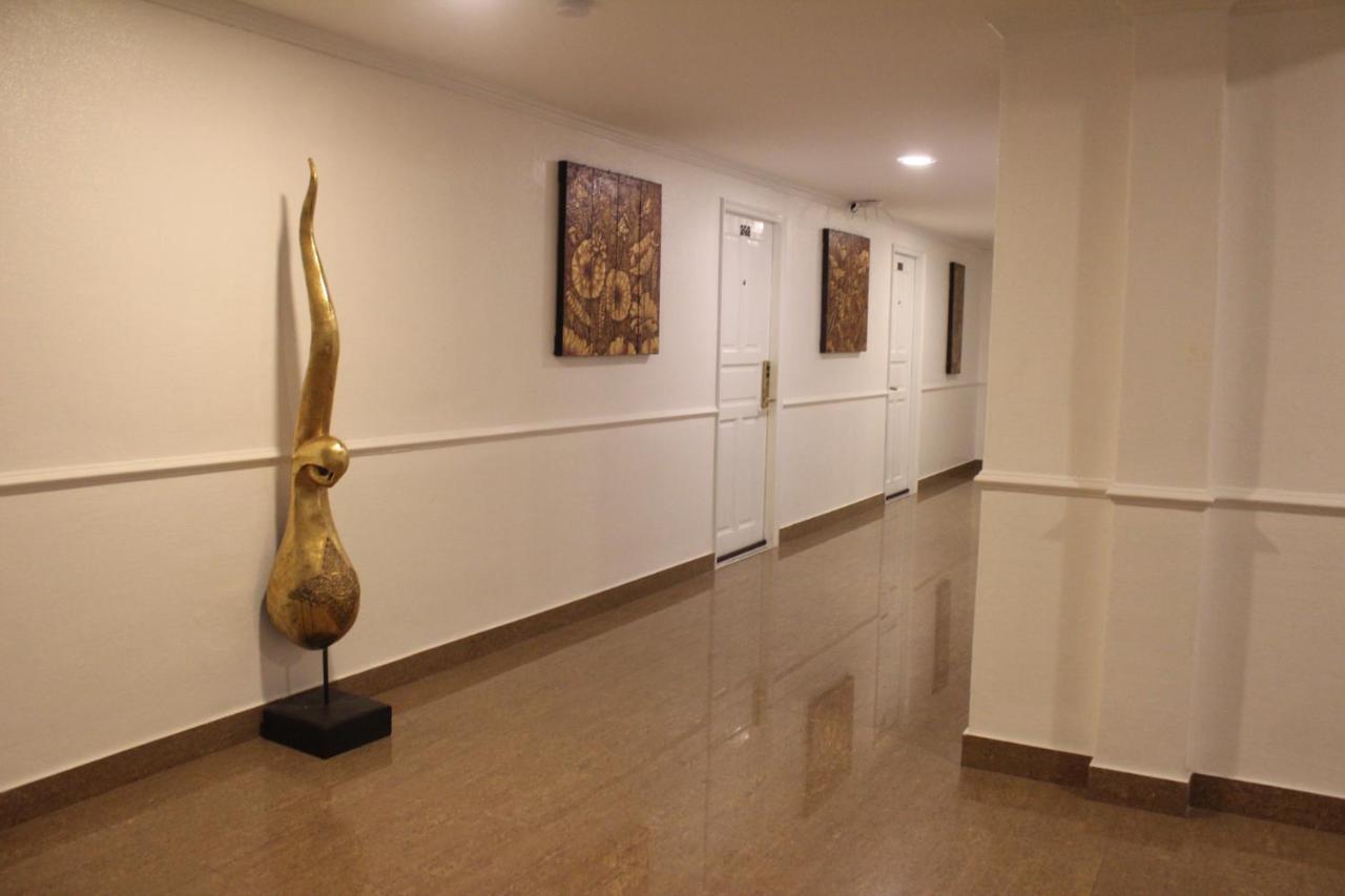 Le Cafe Royale Hotel Pattaya Ngoại thất bức ảnh